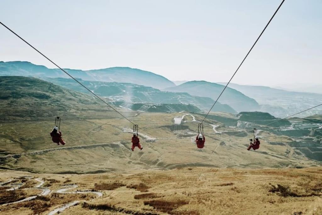 Zipworld Waterfalls Eryri Dogs Welcome 3 Bed Sleeps 5 Blaenau Ffestiniog Εξωτερικό φωτογραφία